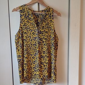 Black and Gold Sleeveless Blouse with Mandarin Collar